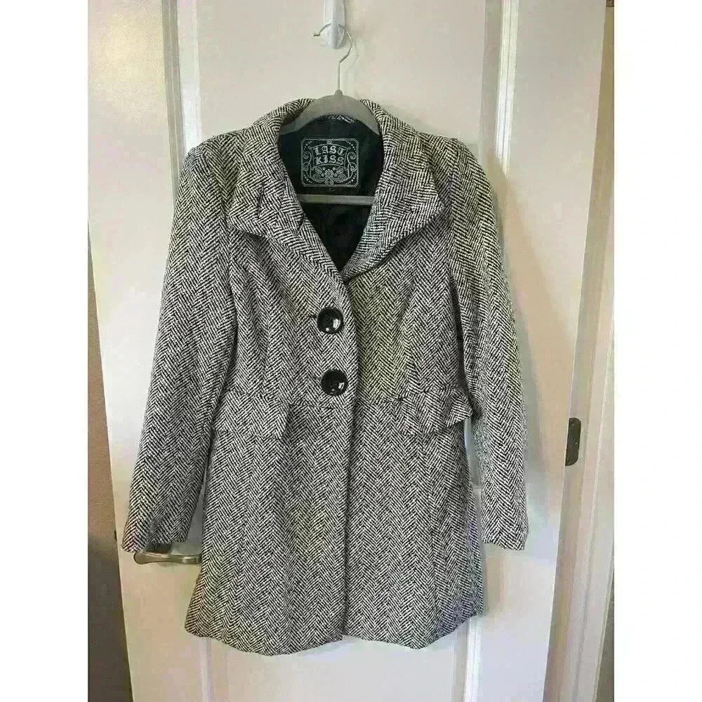 Last Kiss Black & White Houndstooth Women's Jacket Size M large buttons pockets